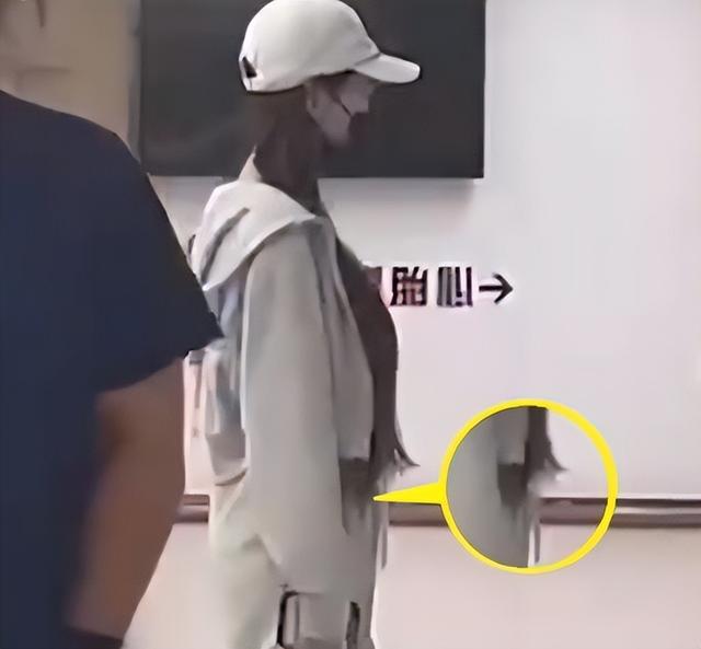 ��������Ǹ�������������Ϻ���Ҷ���žۣ�����״���ܺ�